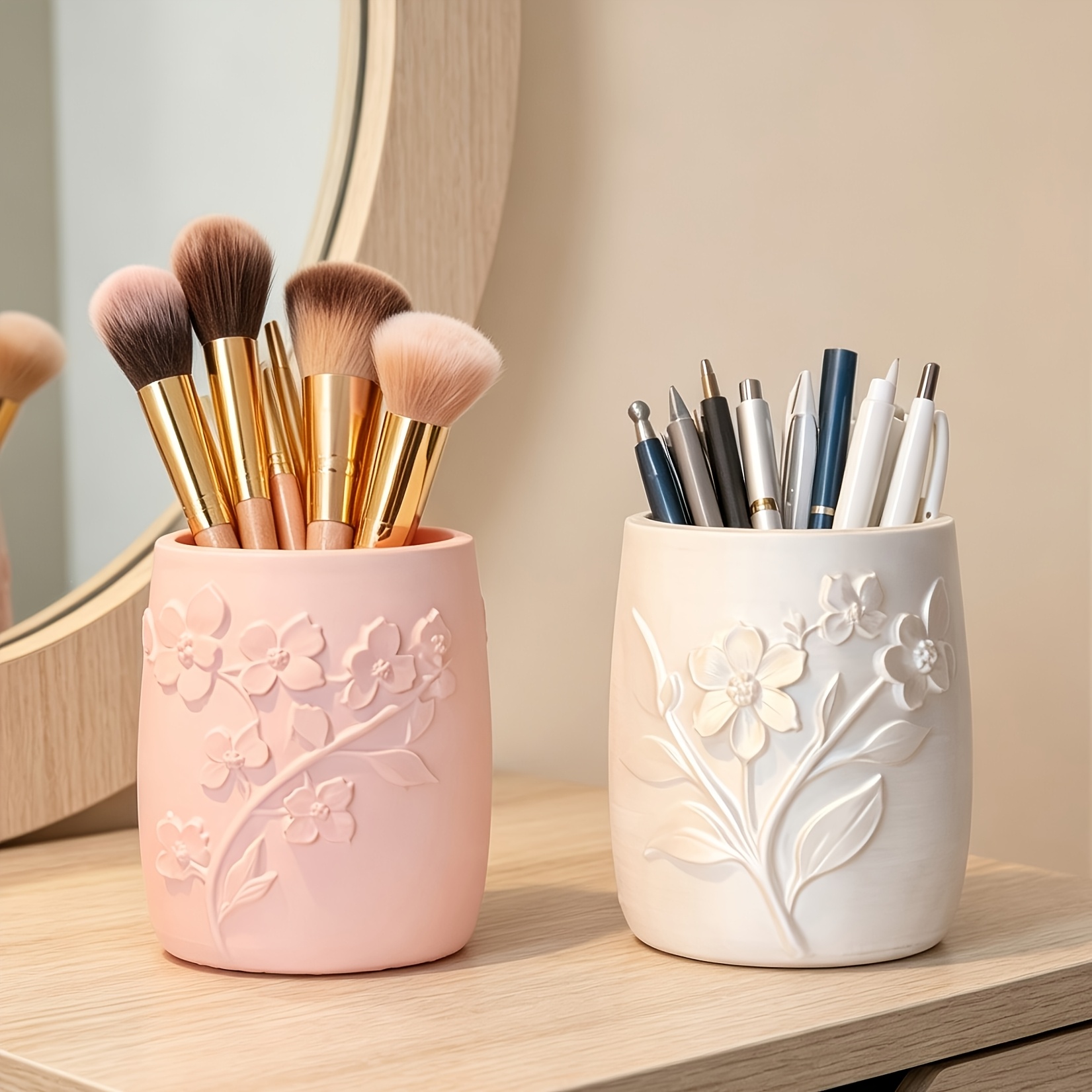 Beauty Makeup Vanity Set - 2/1-delige set geëmbosseerde bloemenpenhouder decoratie, make-upborstel