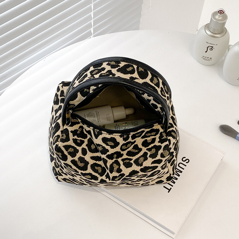 Luipaard make-up tas Luxe grot - Ysl Beauty Makeup Bag recensie en prijs